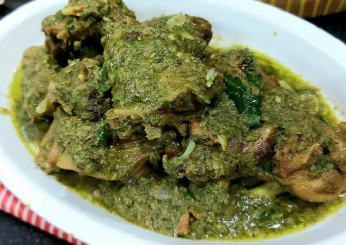Gulai Itiak Lado Mudo Khas Koto Gadang