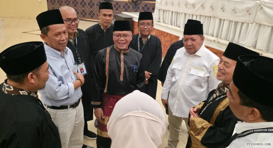 Ketua LPTQ Riau tinjau  arena perlombaan hari pertama MTQ XLIV tingkat Provinsi Riau