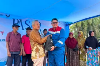 400 keluarga peroleh paket sembako murah dari Pertamina Hulu Rokan 