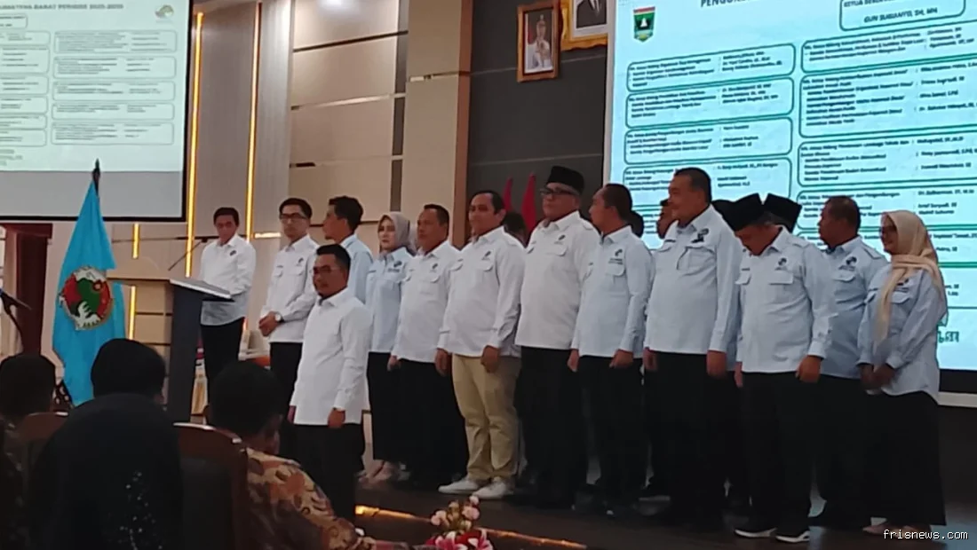 Ketum Dekopin Bambang Hariyadi minta Dekopin Sumbar masifkan gerakan koperasi 