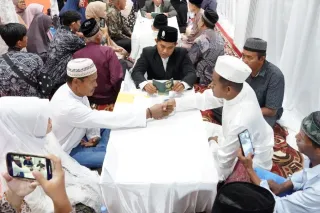 Semarak HUT ke-81 RI Kanwil Kemenag Riau gelar pernikahan serentak 9 pasang penganten