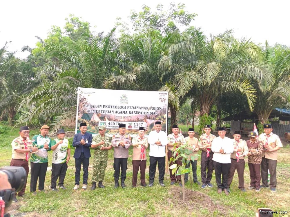Kemenag Siak tanam 1.347 bibit pohon di 449 titik, 