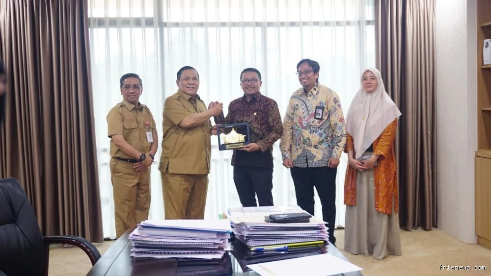 Pemrov Riau minta PLN terangi ruas jalan yang diperlebar dan kawasan yang direvitalisasi 